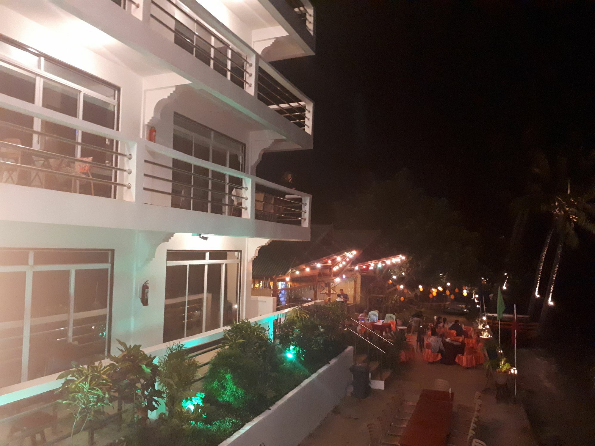 Orange Pearl Beach Resort El Nido Exteriör bild