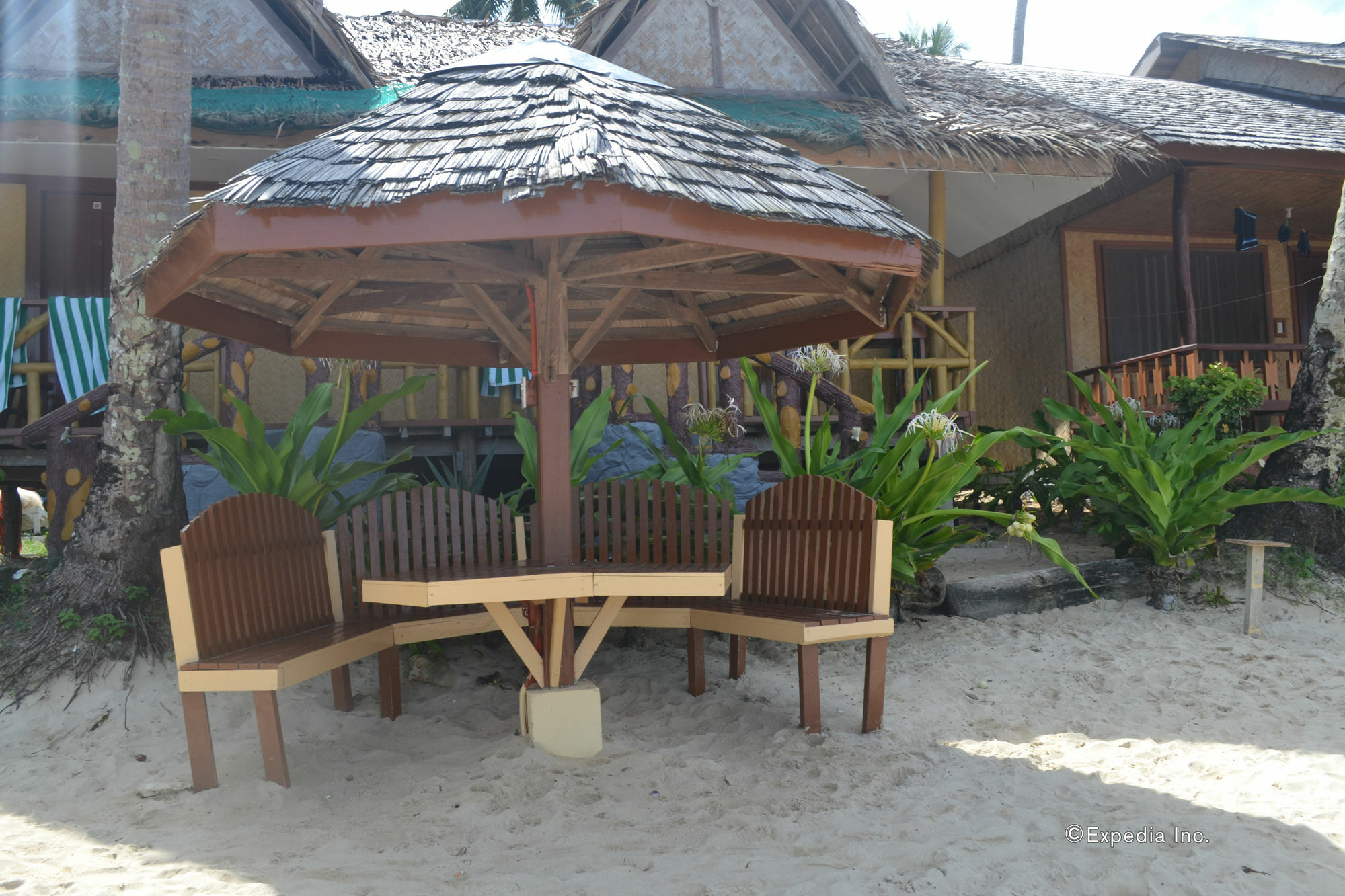 Orange Pearl Beach Resort El Nido Exteriör bild