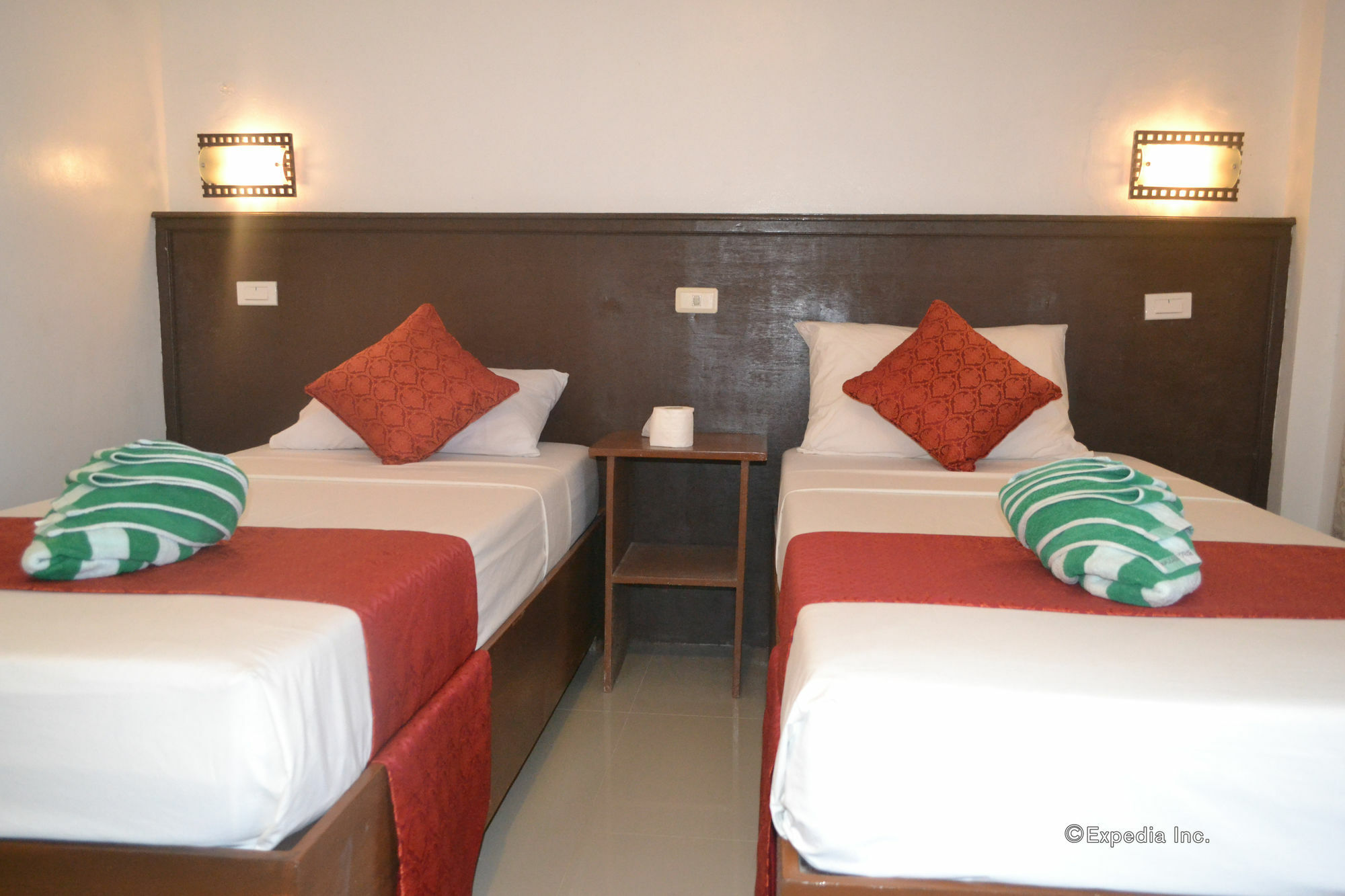 Orange Pearl Beach Resort El Nido Exteriör bild