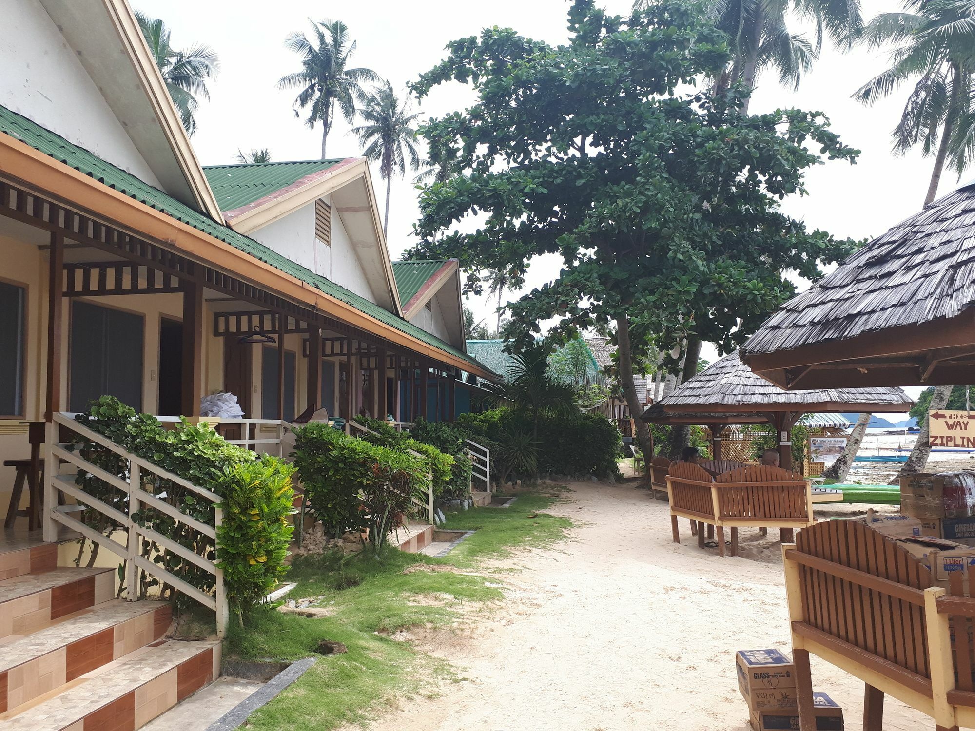 Orange Pearl Beach Resort El Nido Exteriör bild